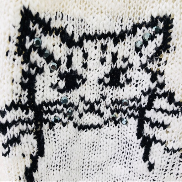 Love By Design lightweight cream cat sweater M - Picture 4 of 7